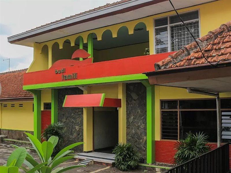 Oyo Life 1708 Hotel Budi Famili 1 Syariah Ciamis Zewnętrze zdjęcie