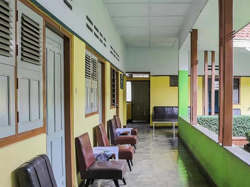 Oyo Life 1708 Hotel Budi Famili 1 Syariah Ciamis Zewnętrze zdjęcie