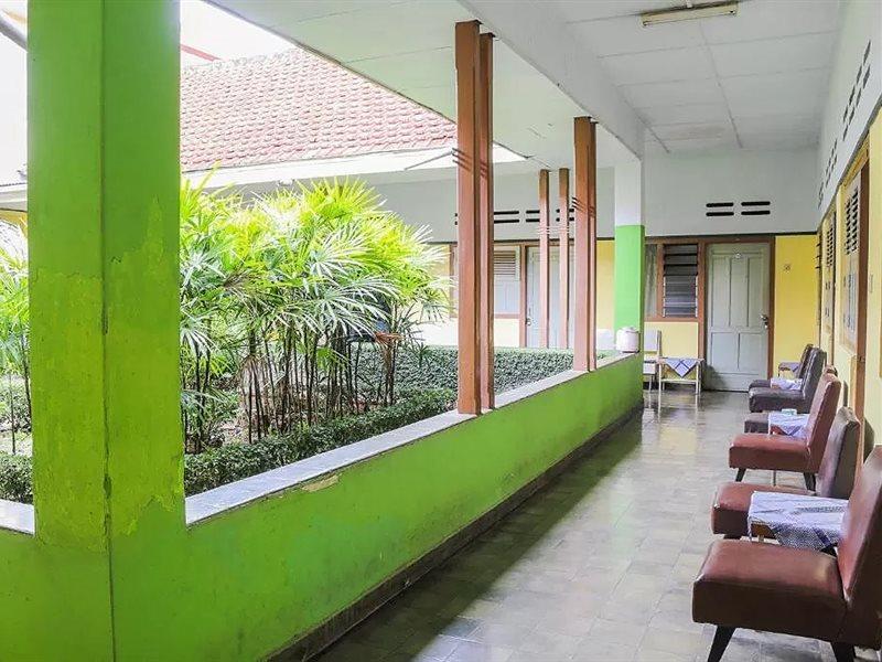 Oyo Life 1708 Hotel Budi Famili 1 Syariah Ciamis Zewnętrze zdjęcie